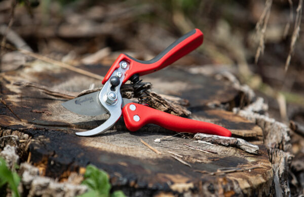The Gardener's Friend Bypass Pruners for Small Hands, These Pruning Shears Are Lightweight and Easy to Use. Ideal for Ladies
